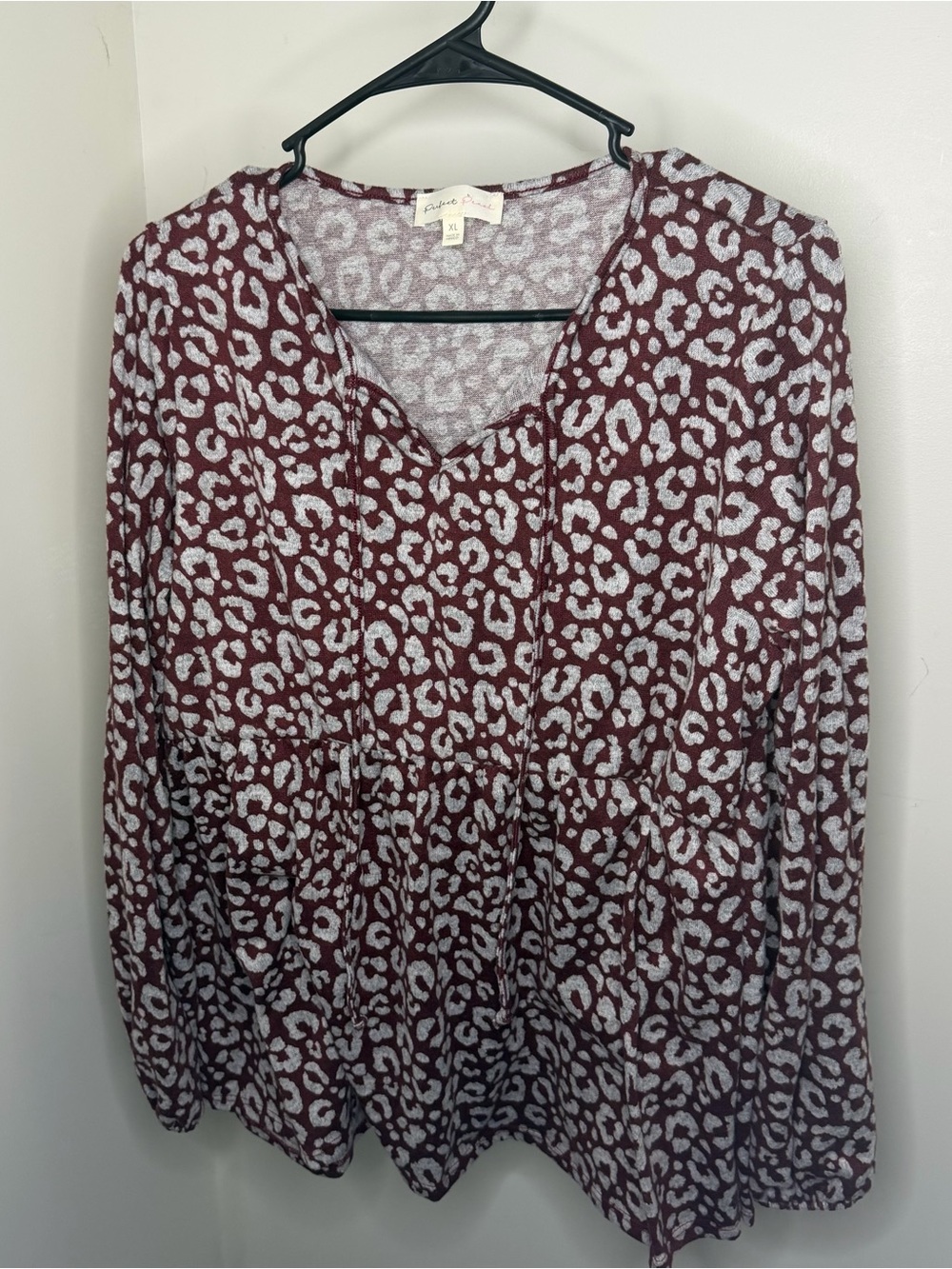 Perfect Peach Maroon Leopard Print V-Neck Tunic